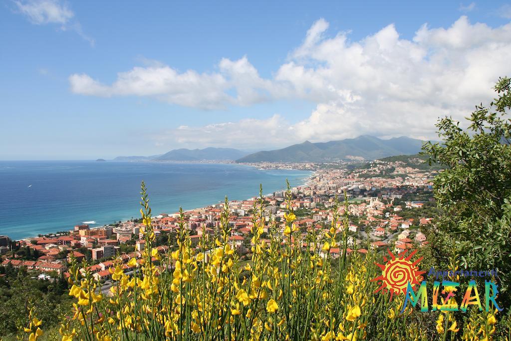 Residence Mizar Pietra Ligure Extérieur photo